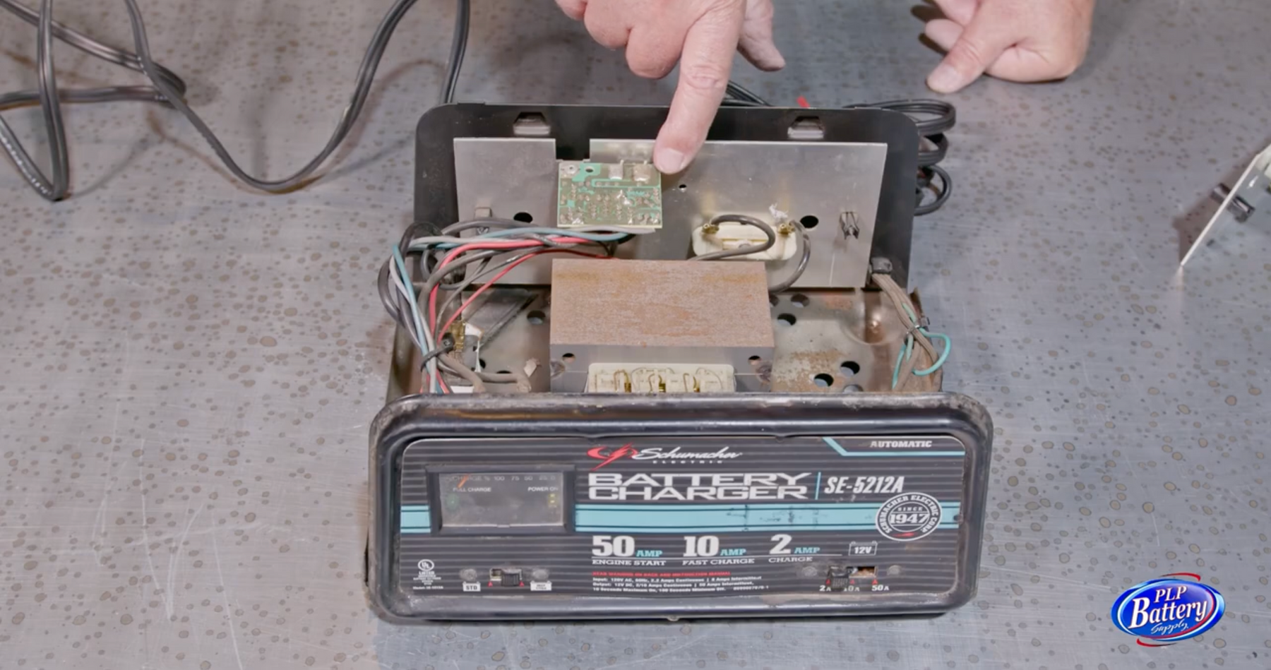 Understanding Battery Output Polarity: Positive vs Negative Output Explained