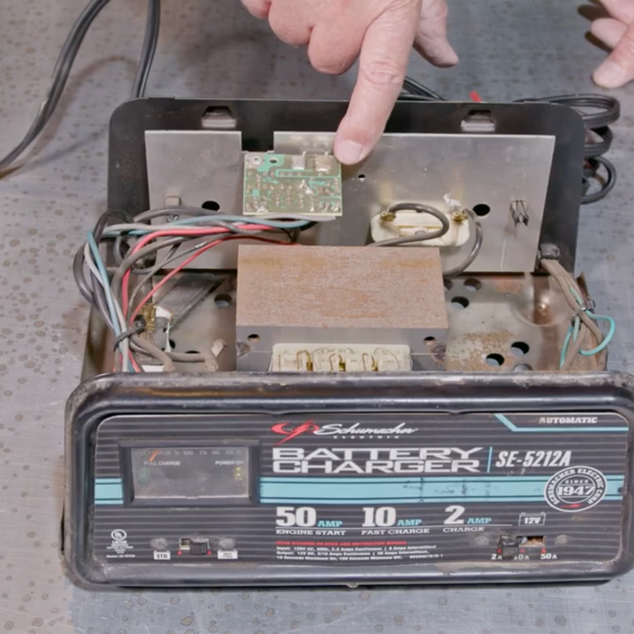 Understanding Battery Output Polarity: Positive vs Negative Output Explained